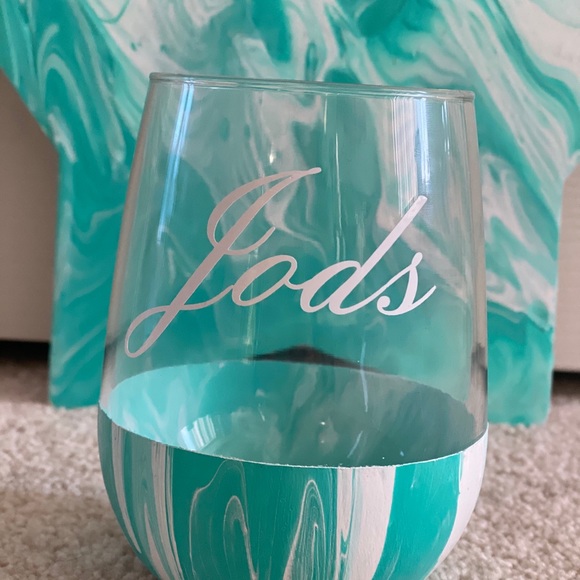 Customized wine glasses! - Picture 2 of 5